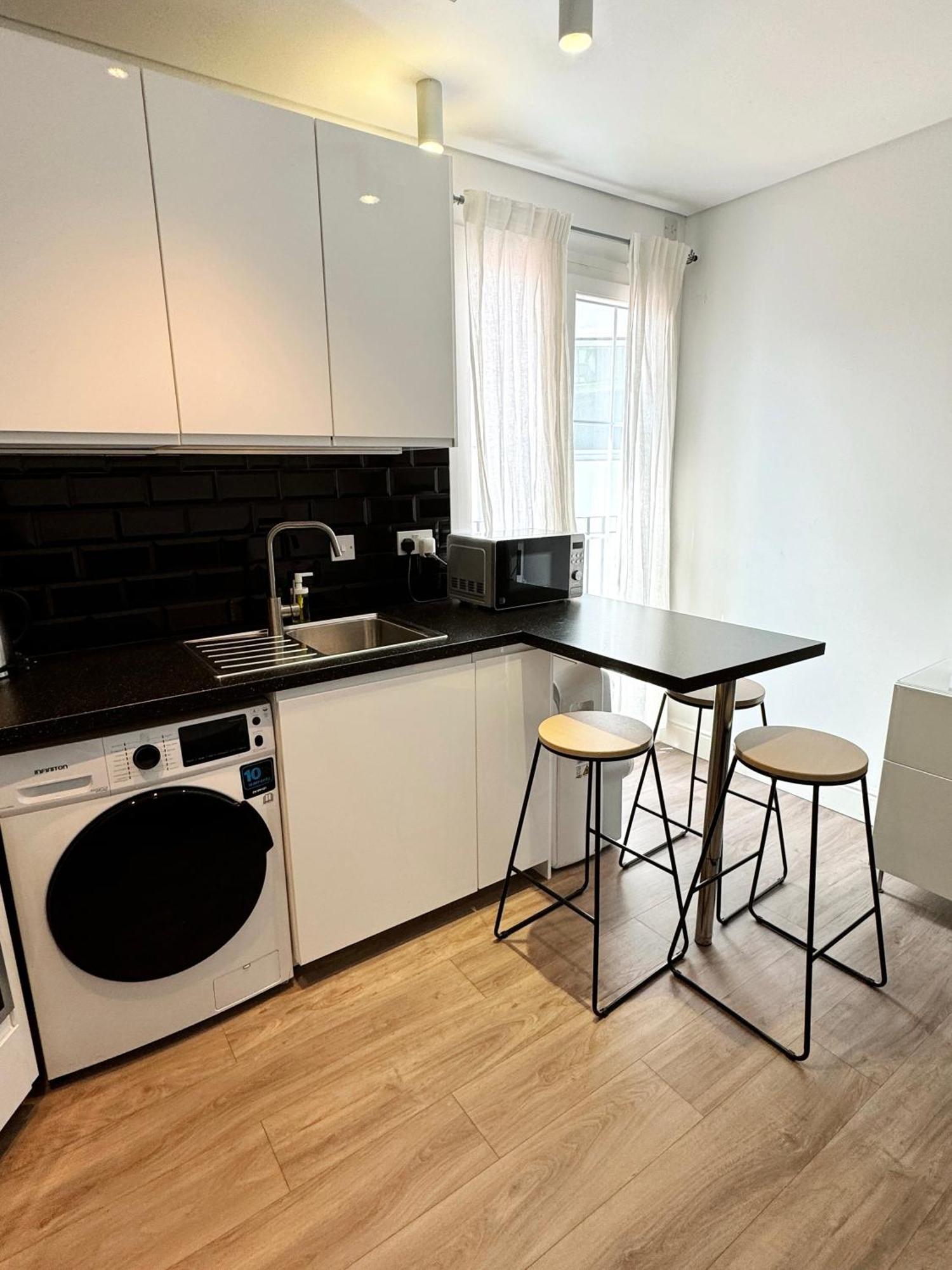 Modern City Centre Two Bedroom Windsor Apartment - Grand Central House Gibraltar Zewnętrze zdjęcie
