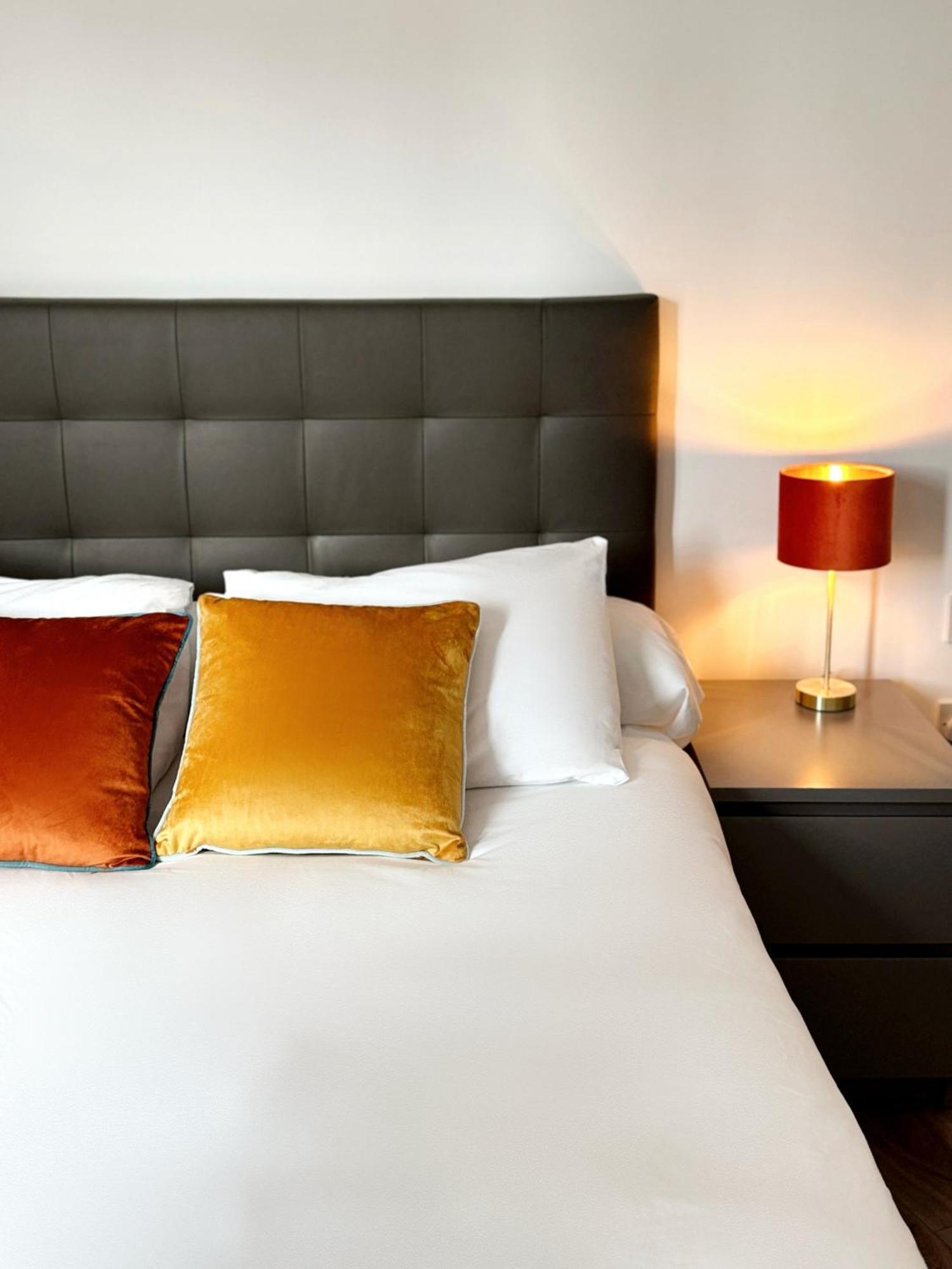 Modern City Centre Two Bedroom Windsor Apartment - Grand Central House Gibraltar Zewnętrze zdjęcie