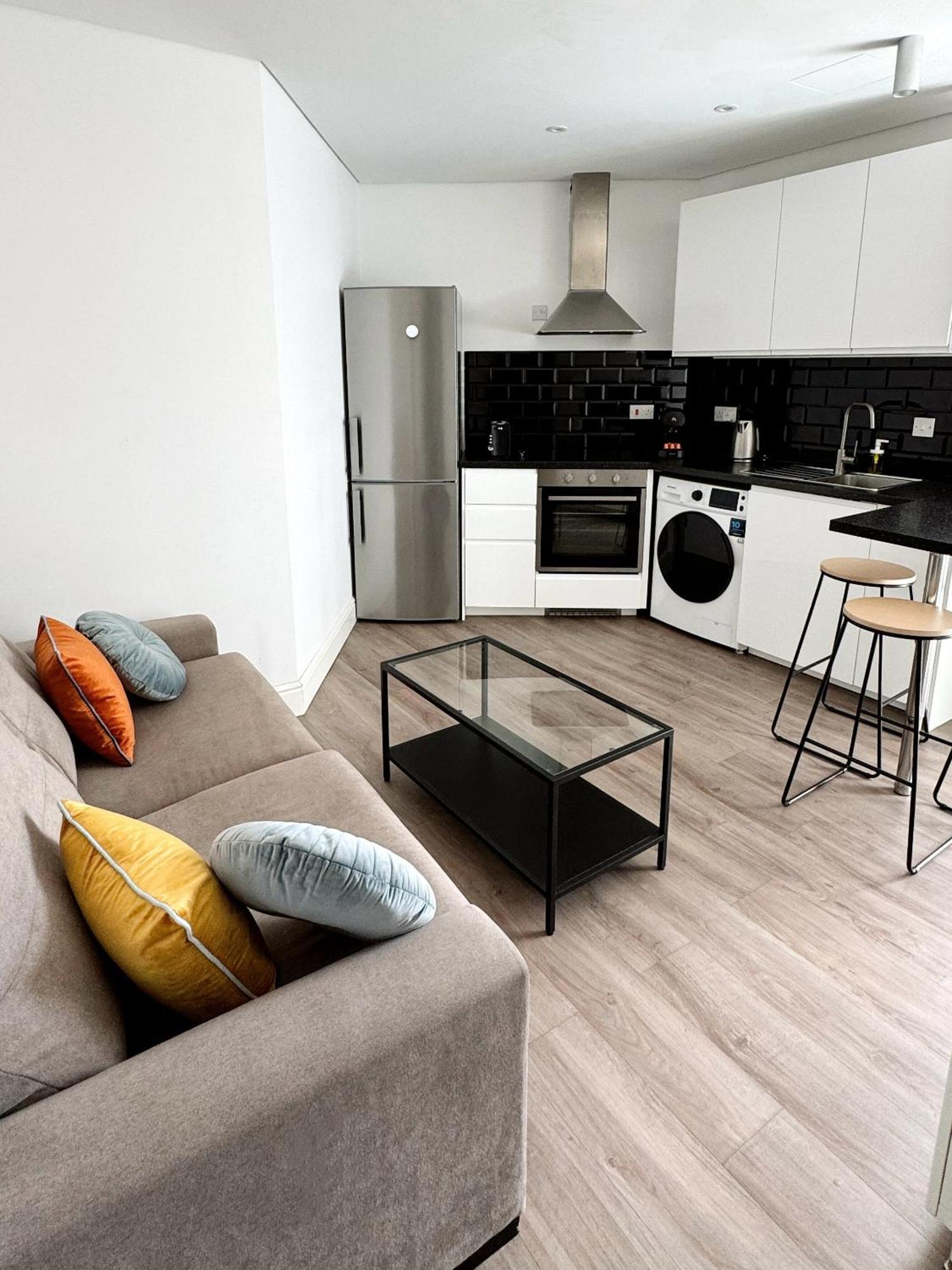 Modern City Centre Two Bedroom Windsor Apartment - Grand Central House Gibraltar Zewnętrze zdjęcie
