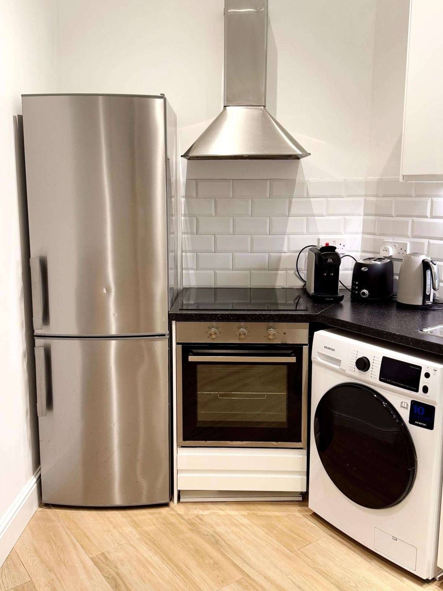 Modern City Centre Two Bedroom Windsor Apartment - Grand Central House Gibraltar Zewnętrze zdjęcie